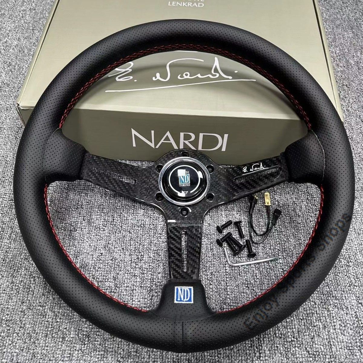 Amazon | NARDI(ナルディ) CLASSIC(クラシック) ブラックレザー