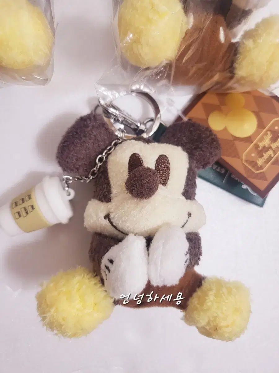 限定品】【激レア商品】魔女の宅急便 ダンシングストーン ペンダント