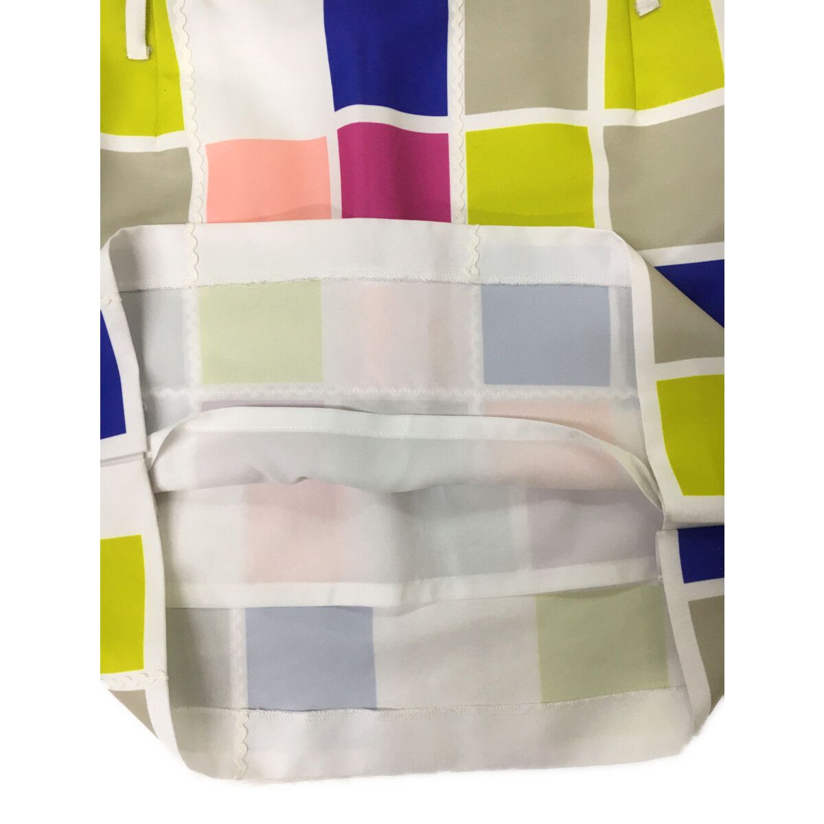 中古 レディース アルチビオ archivio スカート 40(L) 白 マルチ