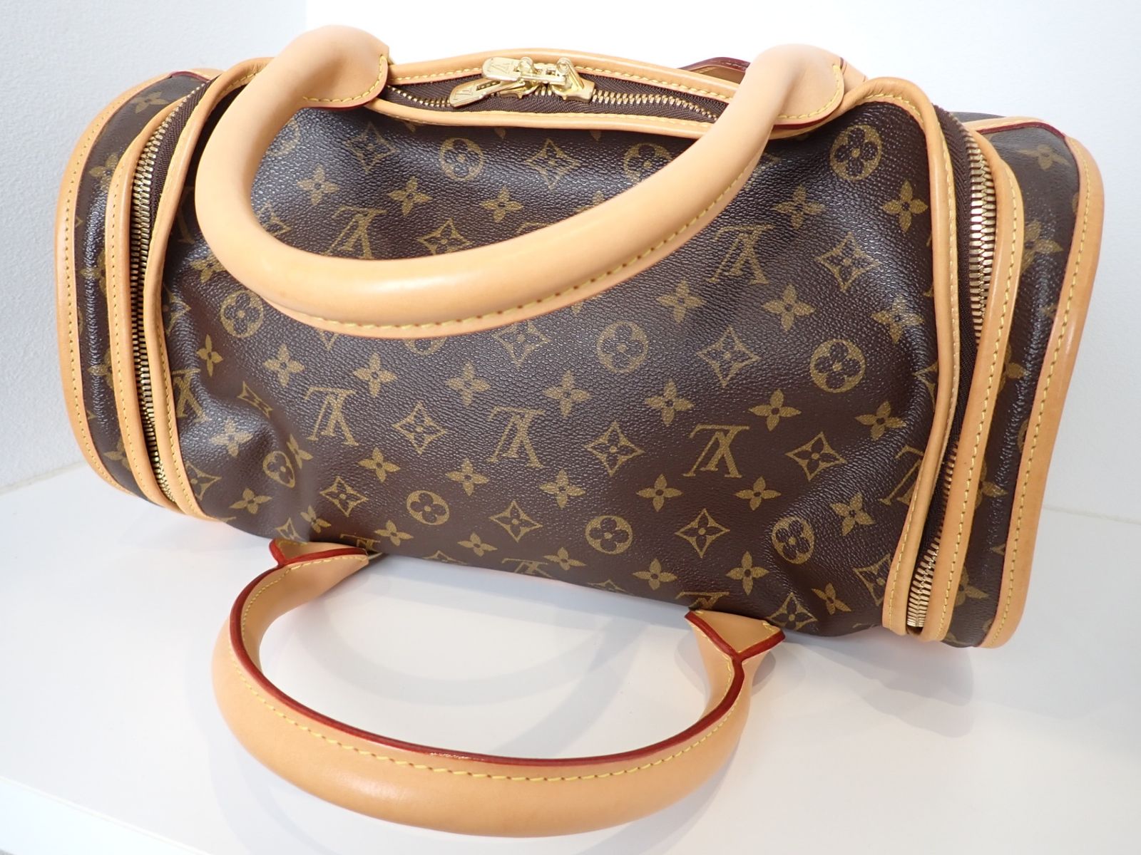 美品 LOUIS VUITTON(ルイヴィトン) サックシャン40 モノグラム M42024 ペット キャリーバッグ ケース 犬 猫 ネームタグ付き  - メルカリ