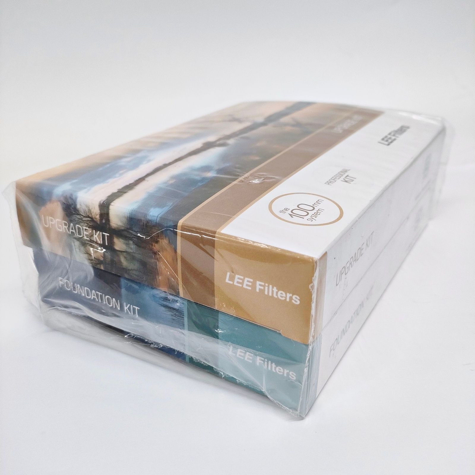 50-70％OFF期間限定クーポン。 LEE Filters ホルダー プロフェッショナルキット A-3 基本＋アップグレード セット A3 プロキット フィルター R2509-218 軽量の