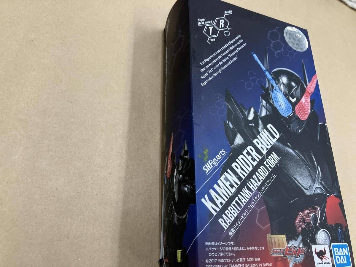 S.H.Figuarts 仮面ライダｰビルド ラビットタンクハザｰドフォｰム