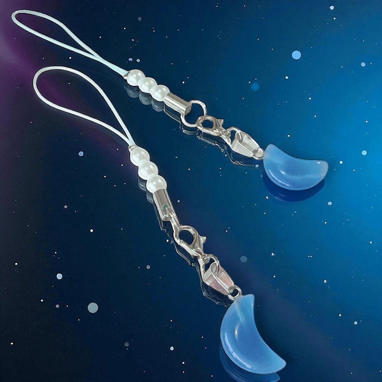 【あす楽対応】 K536 愛され魔法があの人を変える 濃密スキンシップ 愛され ブルームーン キャッツアイストーン 三日月ストラップ N.kelly 制作 月 クレッセントムーン ラッキー 恋愛 成就 縁結び お守り 魔術 魔力 開運 強運 本物 お守り 護符 強力 白魔術 緊急大幅値下げ。