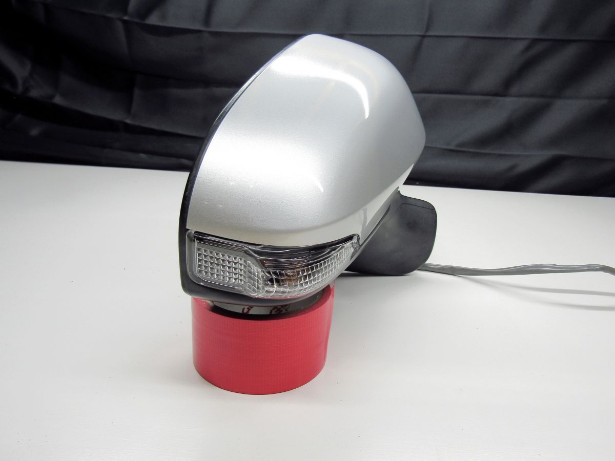 トヨタ 160 カローラフィールダー 前期 純正 右 ドアミラー 8P ZRE162G シルバー 1F7 87910-12J90 運転席側 E16 アクシオ