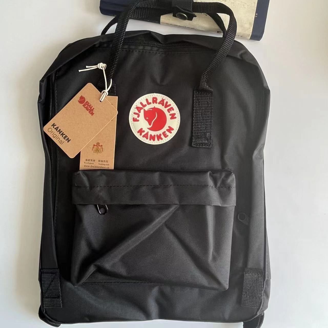 新品 未使用 Fjallraven Kanken フェールラーベンカンケン 16L 色の選択が多い