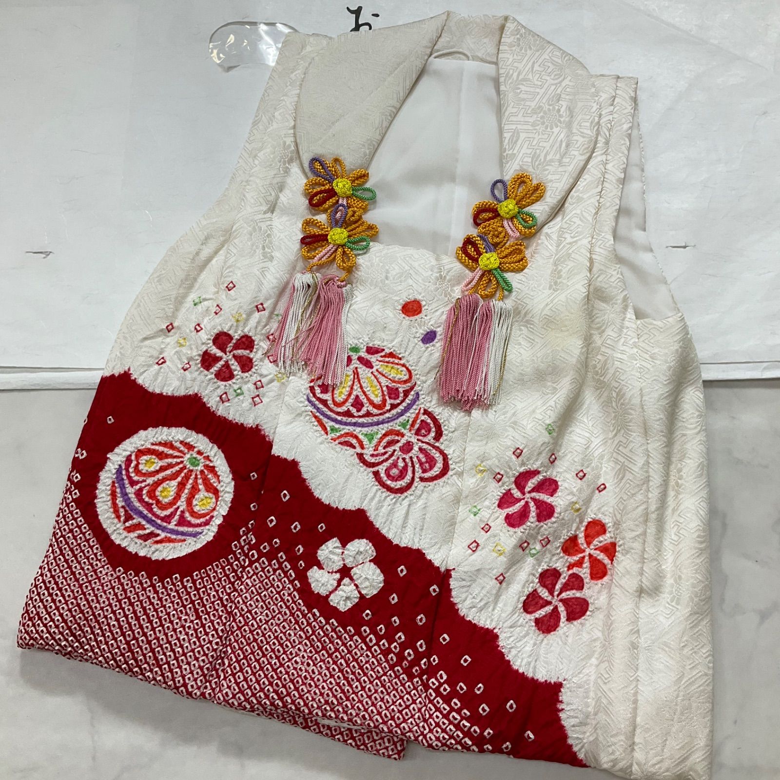 kimono one ◆特別お誂え品◆手絞り◆被布◆七五三◆手絞りに刺繍◆正絹◆女の子◆三歳用◆丈48肩幅27◆七五三子供お詣り◆G278
