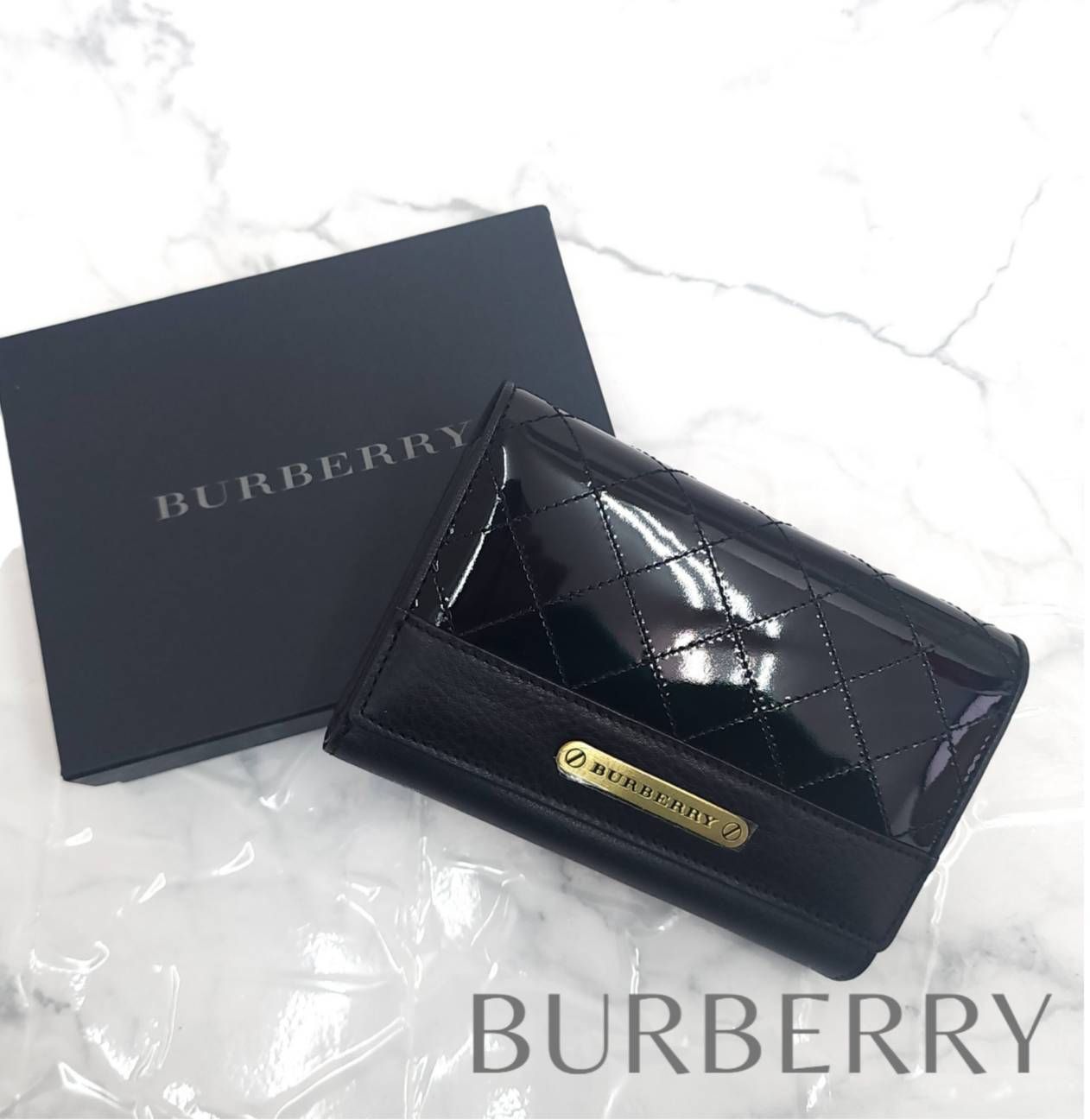 【限定価格】未使用保管品 BURBERRY バーバリー 三つ折り財布 ブラック エナメル 箱付き ブランド 小物