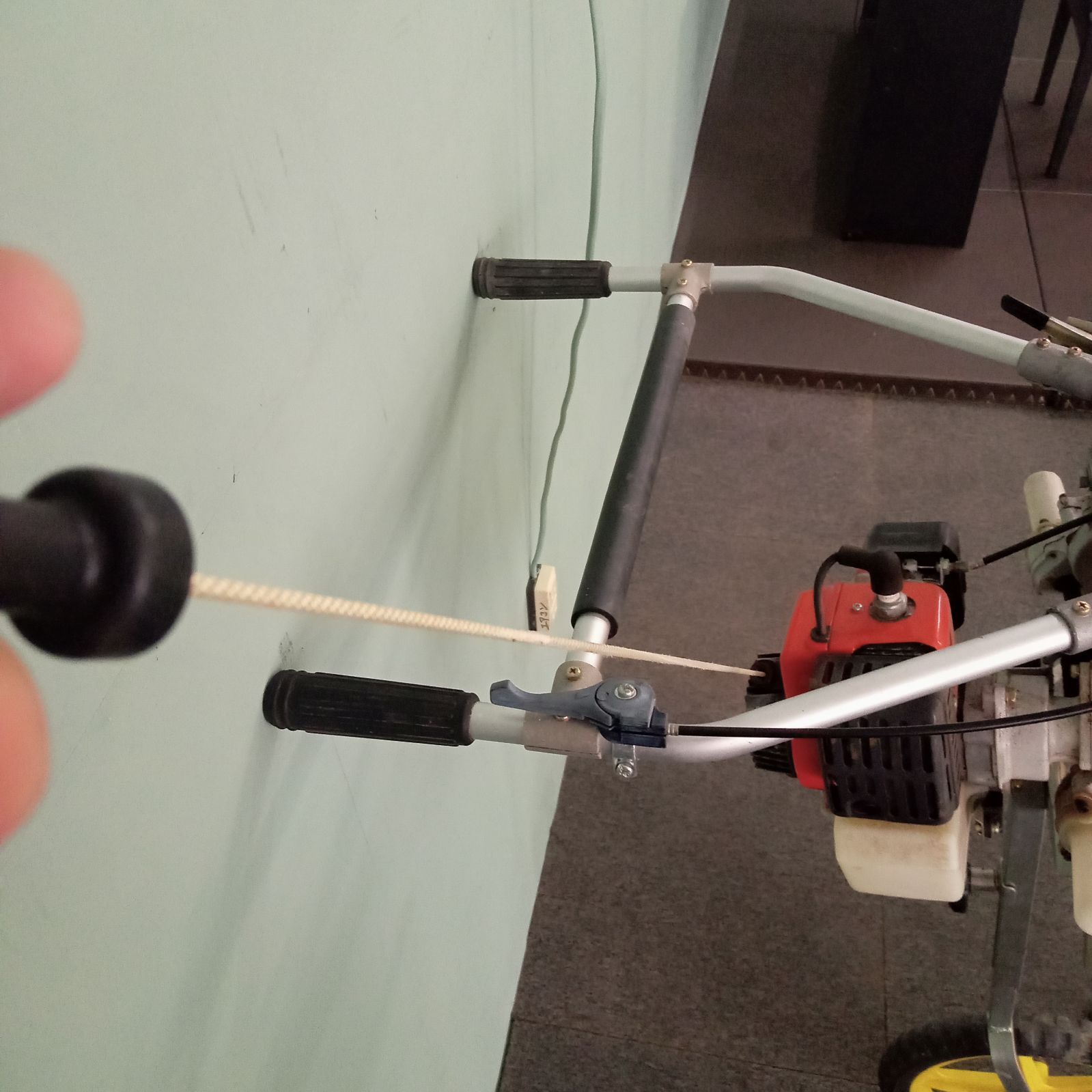 ◯ オチアイ 落合 OCHIAI EW12D 自走式両面裾落し機 バリカン 茶園 ◯ オチアイ 落合 OCHIAI EW12D 自走式両面裾落し機 バリカン 茶園