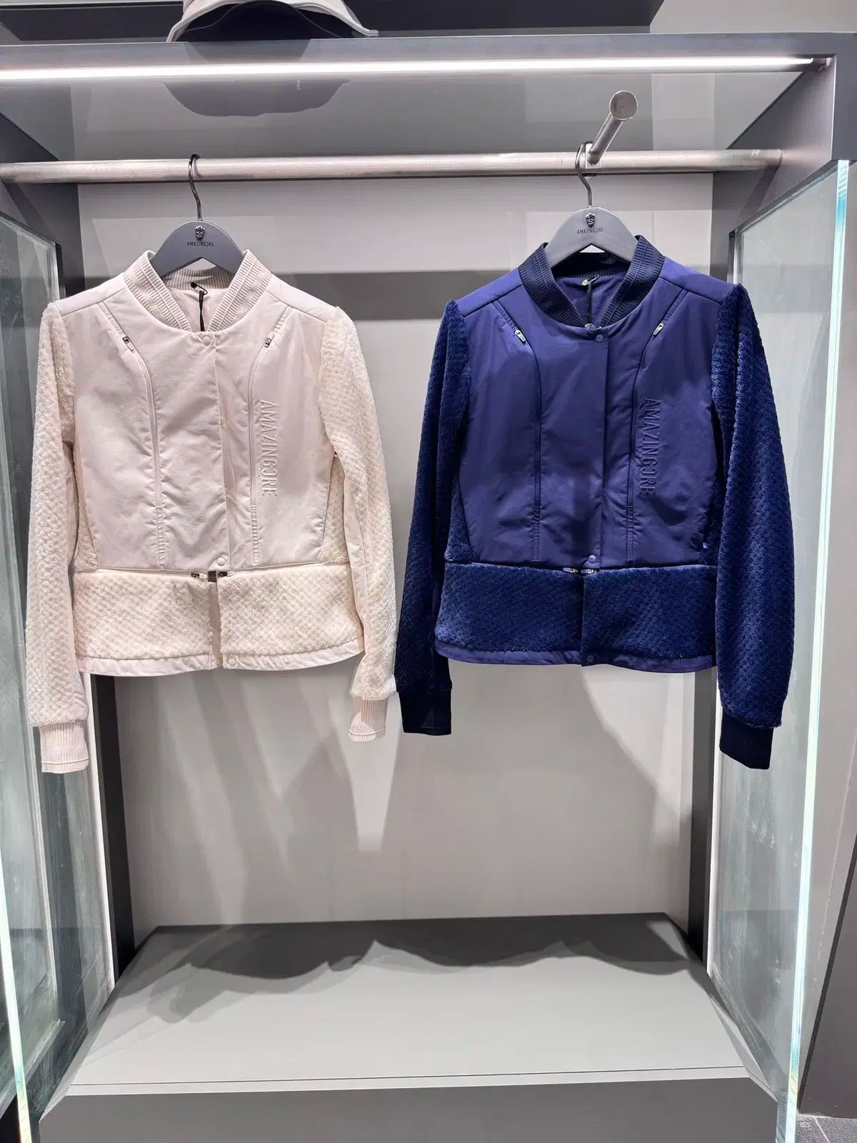 新品アメージングクリー AMAZゴルフレディースジャケット レディースゴルフウェア AMAZINGCRE(アメージングクリー) ジップ