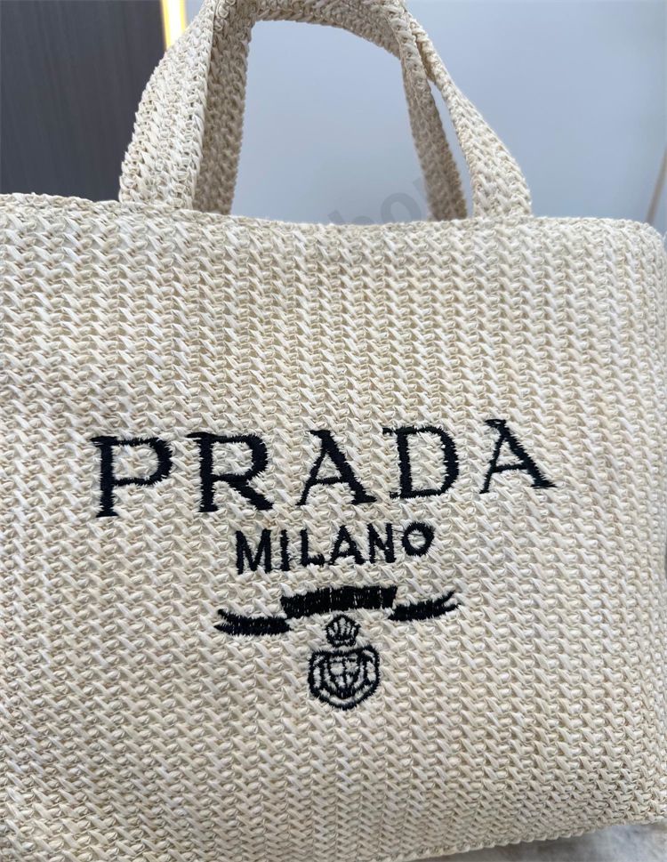 PRADA プラダ トートバッグ 草編み 刺繍ロゴ かごバッグ 手提げ 軽量 編みトートバッグ ショッピングバッグ 草編みバッグ 並行輸入品