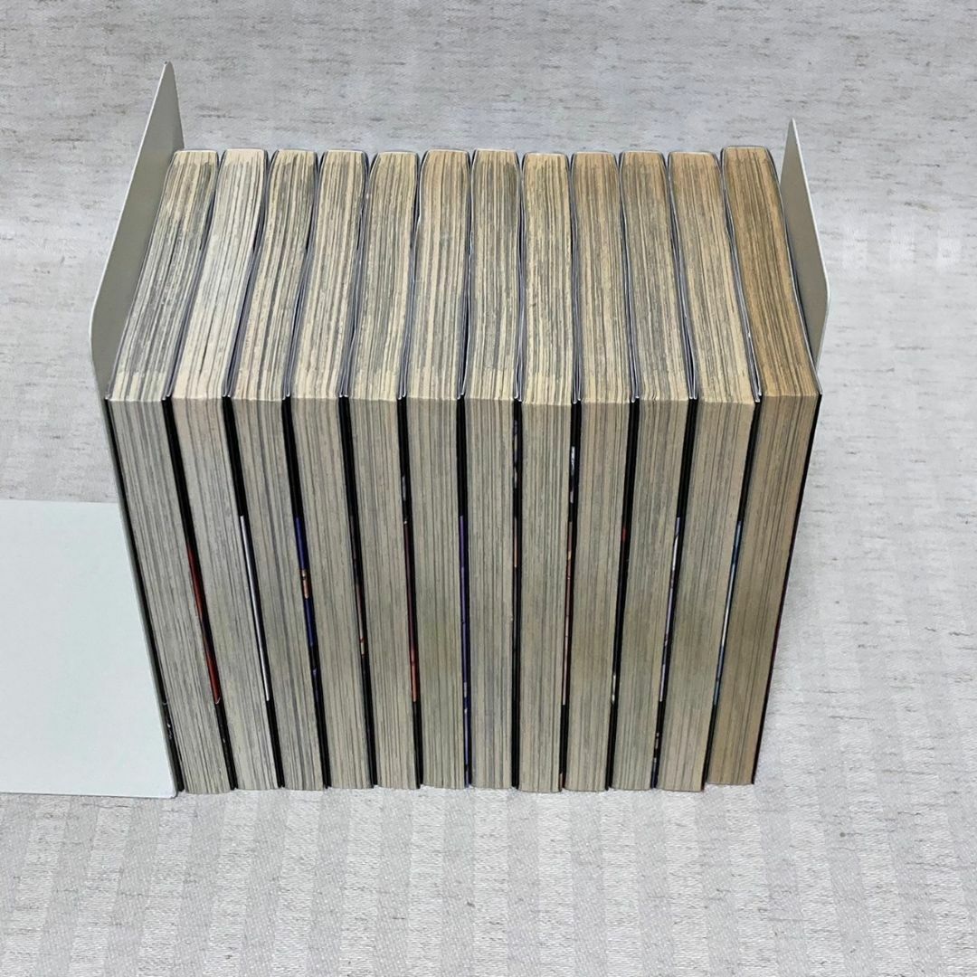 終わりのセラフ1~31巻 8.5巻 108巻 一瀬グレン全12巻 他関連本3冊 終わりのセラフ1~31巻 8.5巻 108巻 一瀬グレン全12巻 他関連本3