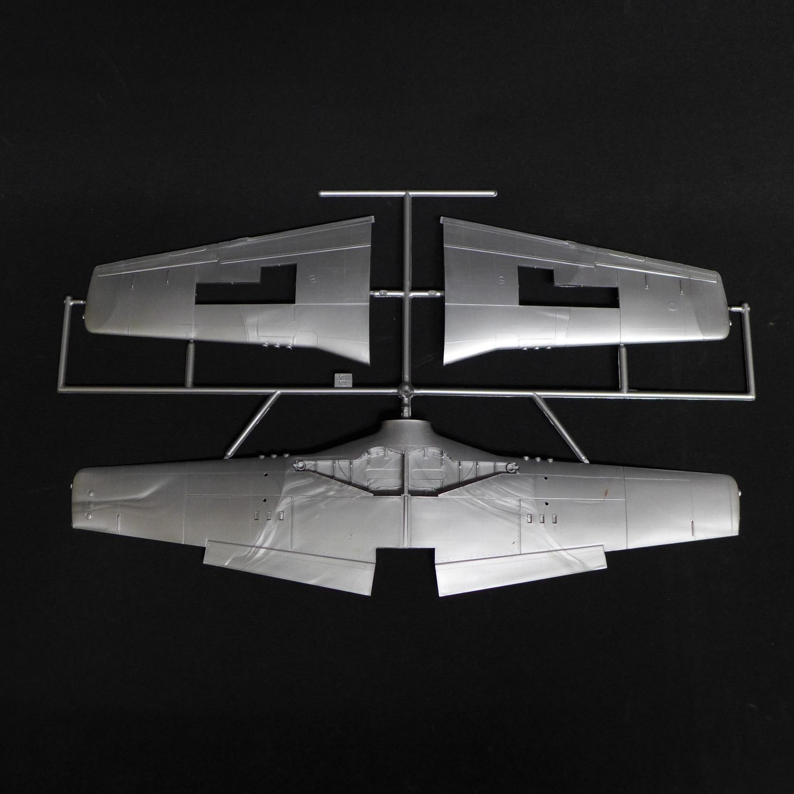 ノースアメリカン P-51D ムスタング （1/32スケール) ハセガワ Amazon | ハセガワ 1/32 アメリカ陸軍 ノースアメリカン P-51D