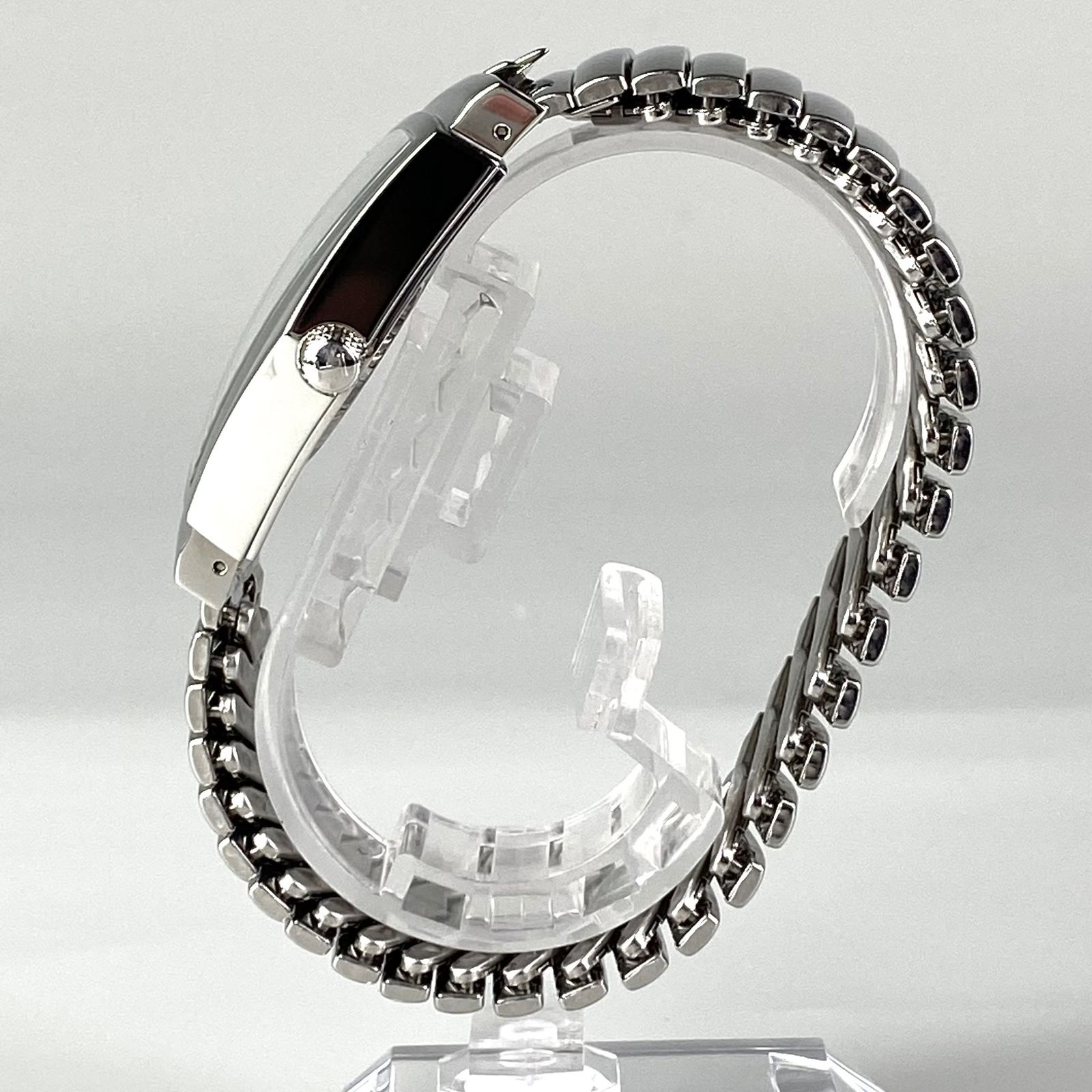 美品】ハミルトン HAMILTON ベンチュラ H244112 クォーツ 蛇腹ベルト 