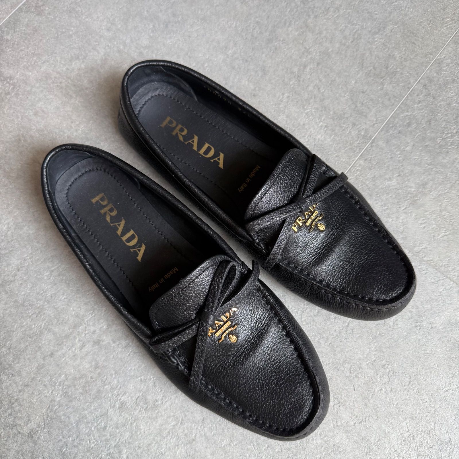 美品 PRADA プラダ ロゴ リボン ドライビングシューズ フラット 美品 PRADA プラダ ロゴ リボン ドライビングシューズ フラット