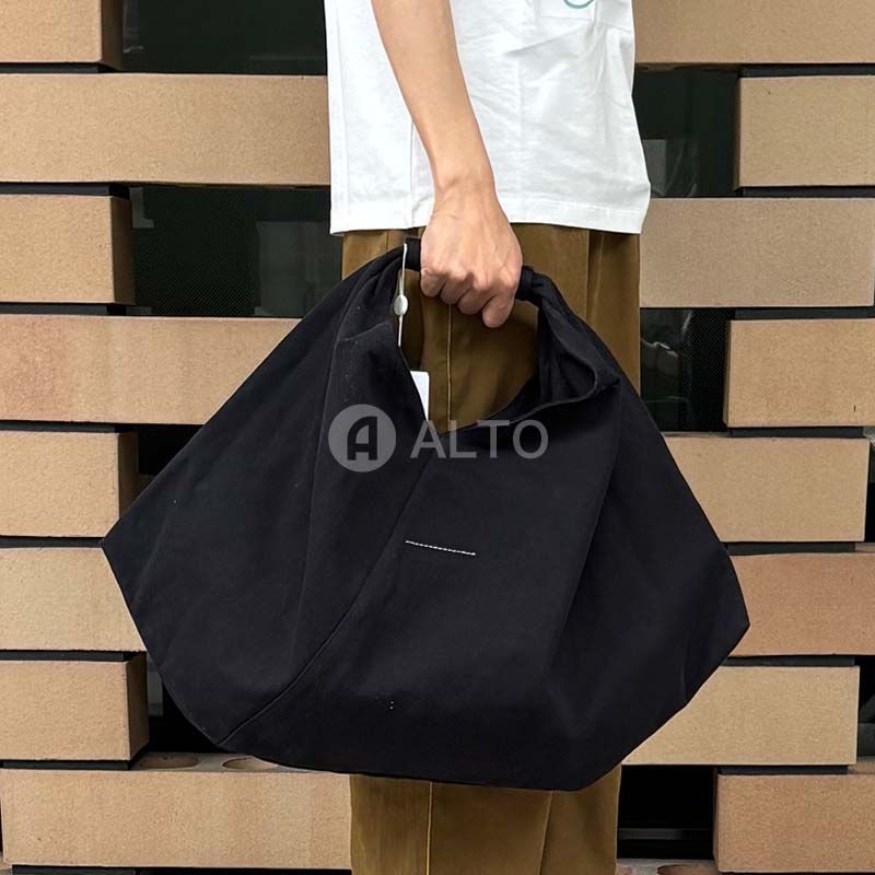 Maison Margiela ブラック トートバッグ エムエムシックス メゾン マルジェラ MM6 Maison Margiela