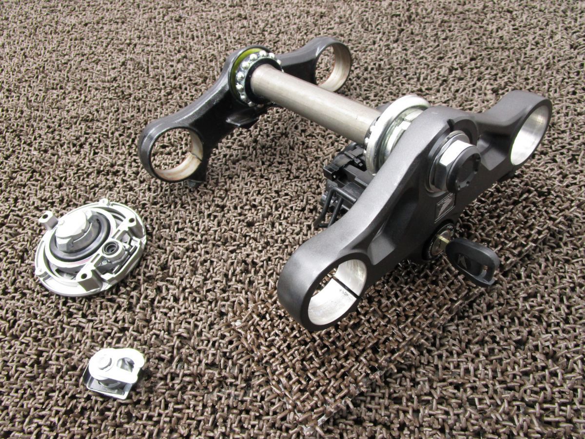 CBR250RR 倒立 トップブリッジ ステム メインキーセット ▲A6313 MC51 ホンダ MC51E 動画有 FI インジェクション