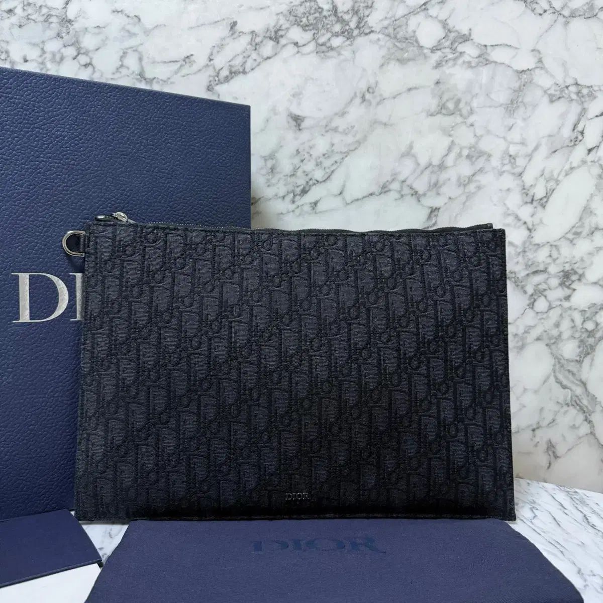 A4サイズ収納◆書類が入る Dior ポーチ オブリーク A4 } Dior(ディオール) オブリーク ジャカード ポーチ クラッチ