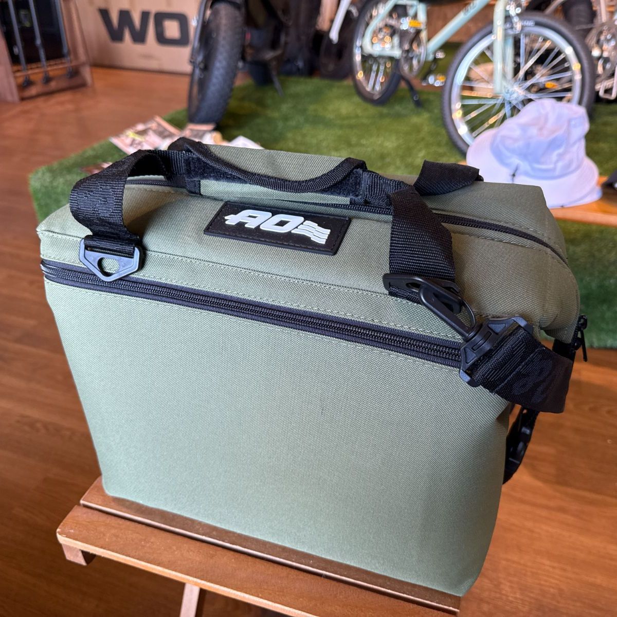 AO Coolers エーオークーラーズ クーラーバック キャンバス ソフトクーラー カーキ