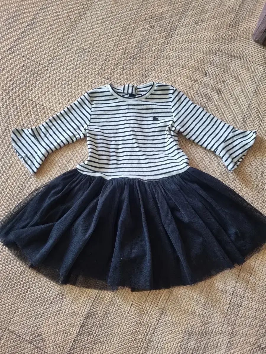 dear baby 女児 黒 チュールスカート ワンピース 90 サイズ