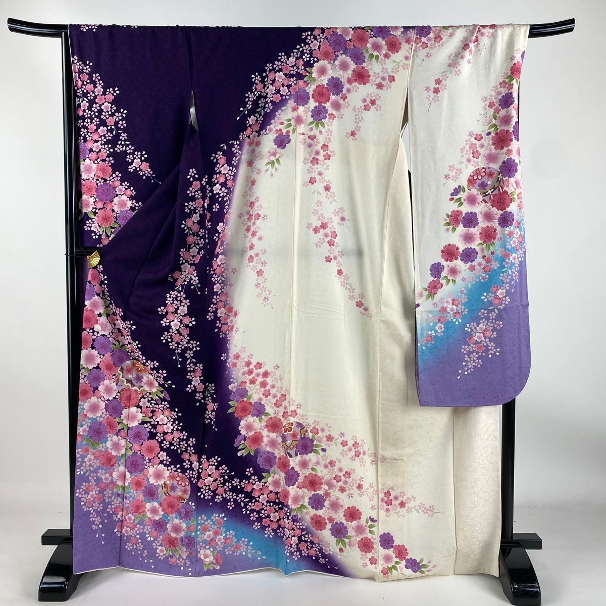 振袖 身丈167.5cm 裄丈69cm L 袷 桜 手鞠 金糸 金彩 濃紫 正絹
