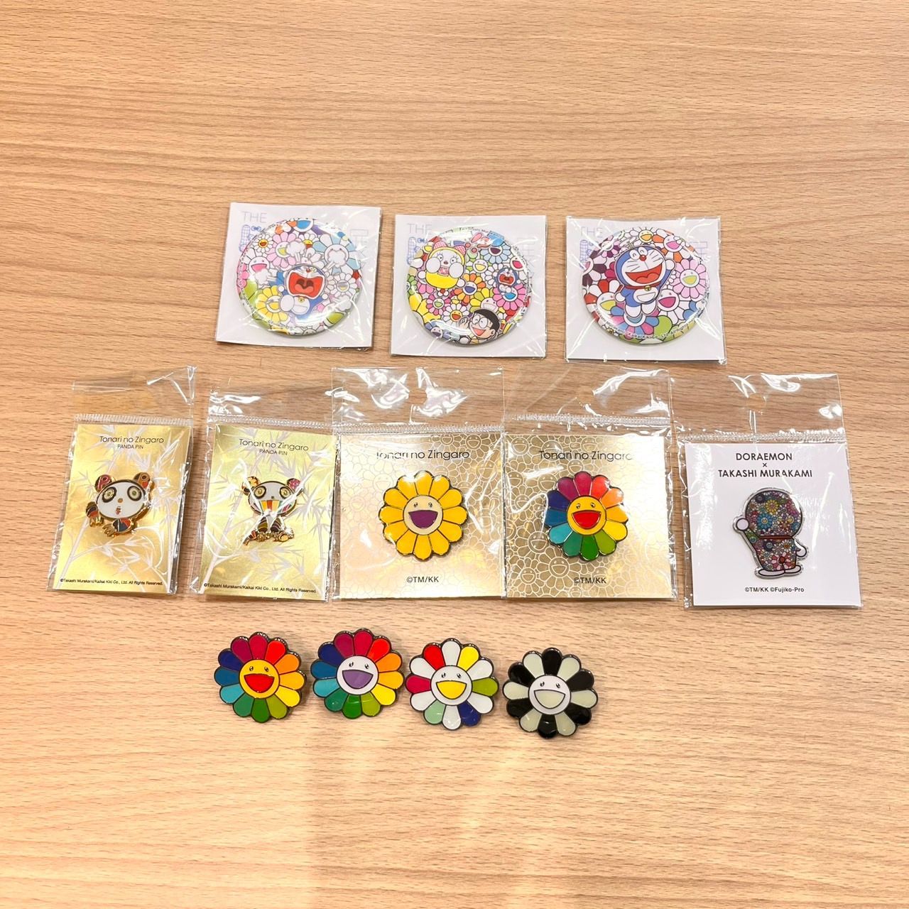 ドラえもん　ドラえもん展　村上隆　フラワー　缶バッチ　全6種セット ドラえもん ドラえもん展 村上隆 フラワー 缶バッチ 全6種セット