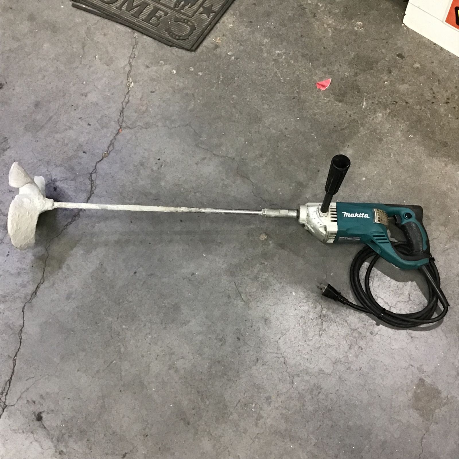 マキタ(makita) かくはん機 UT2204【川口店】