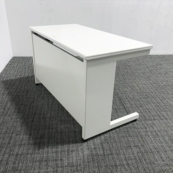 プラス ホワイト