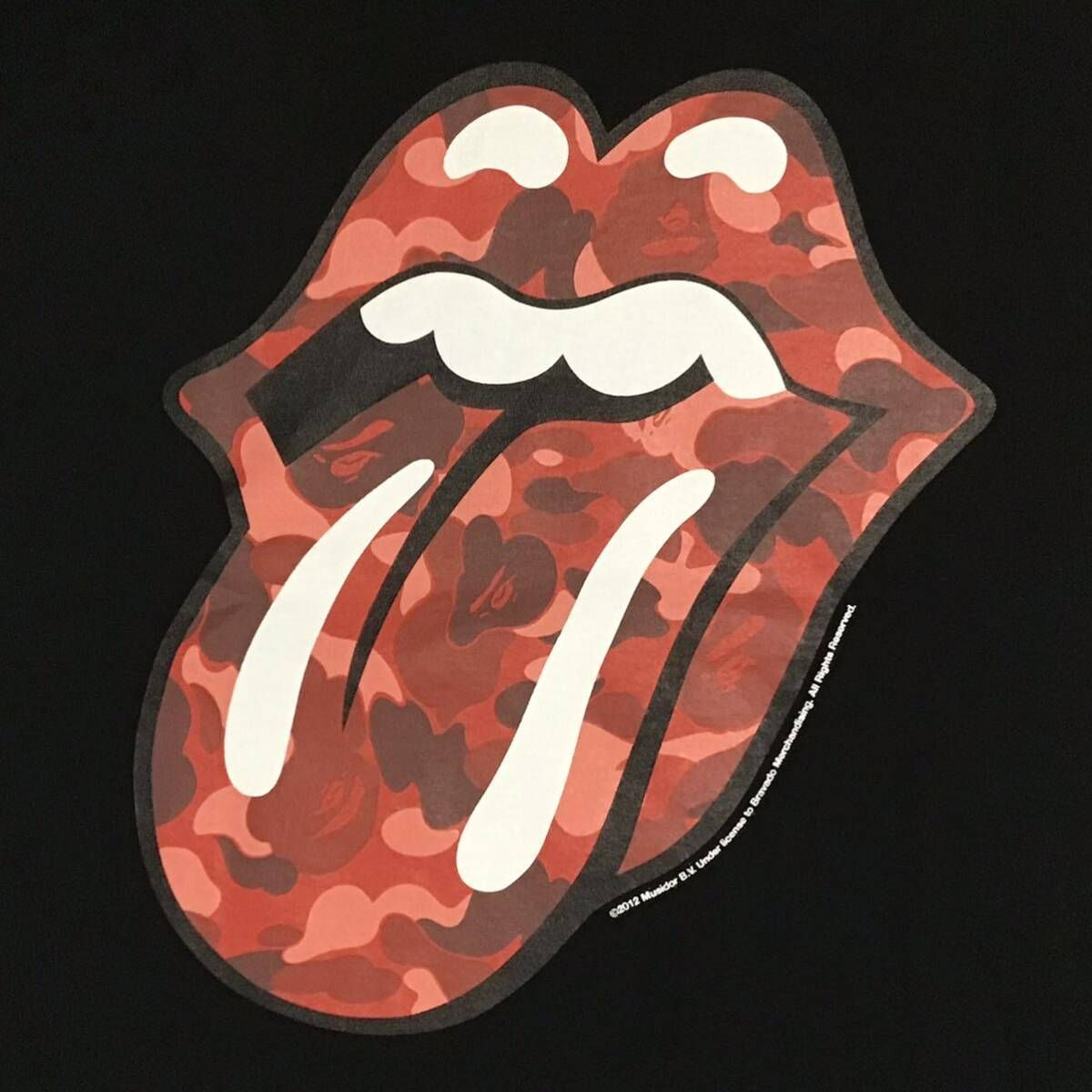 ROLLING STONES × BAPE Red camo Tシャツ Mサイズ ローリング