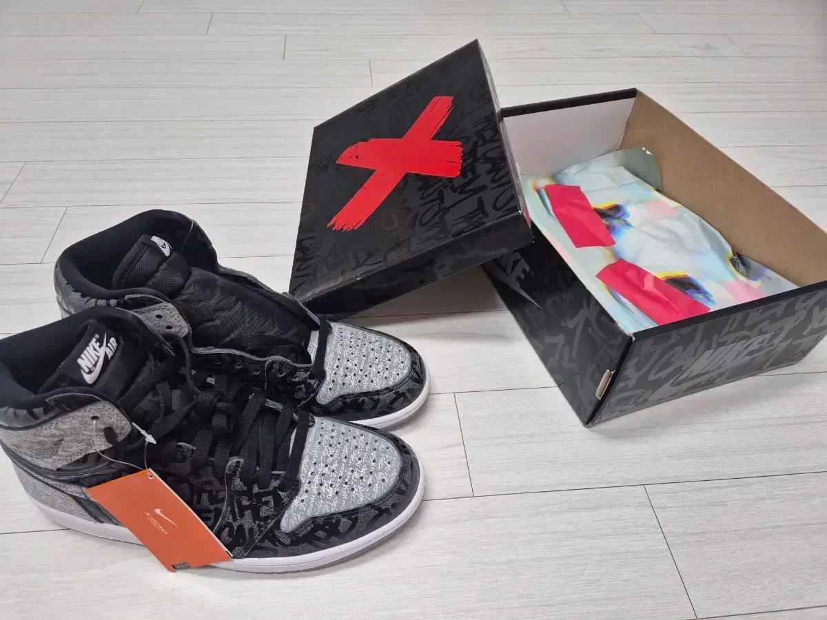 ジョーダン 1 レトロ ハイ OG リベリアネール