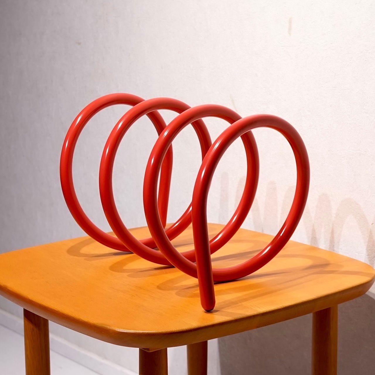 Bello select 輸入品 オブジェ マガジンラック アート インテリア 雑貨 置物 小物 デザイン家具 メタル モダン ミッドセンチュリー デザイナーズ