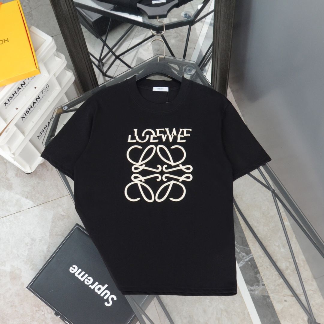 LOEWE/ロエベ新作ズレた立体刺繍ロゴ半袖Tシャツ - メルカリ