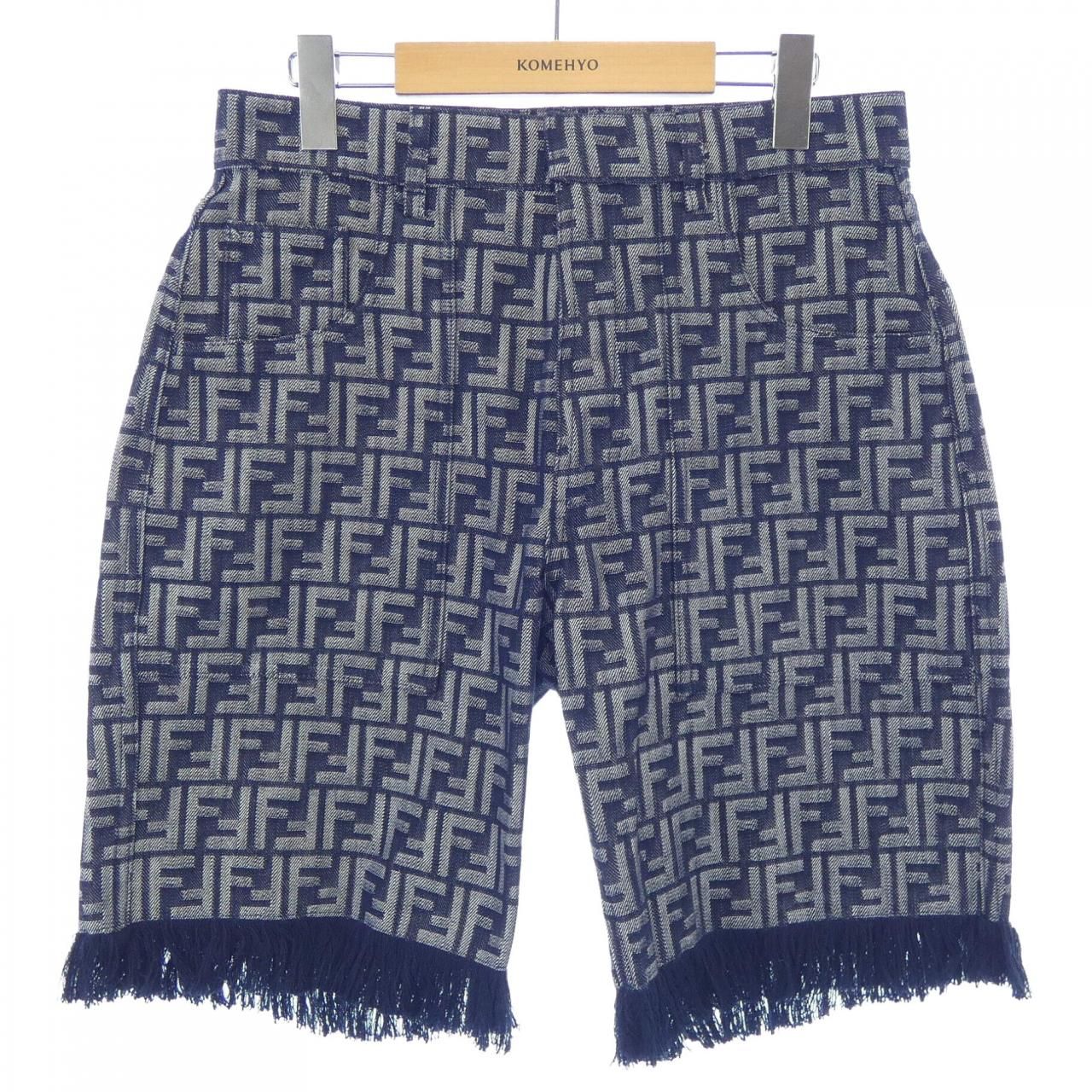 FENDI フェンディ　ショートパンツ FENDI フェンディ ショートパンツ ブラック SIZE 48 FENDI