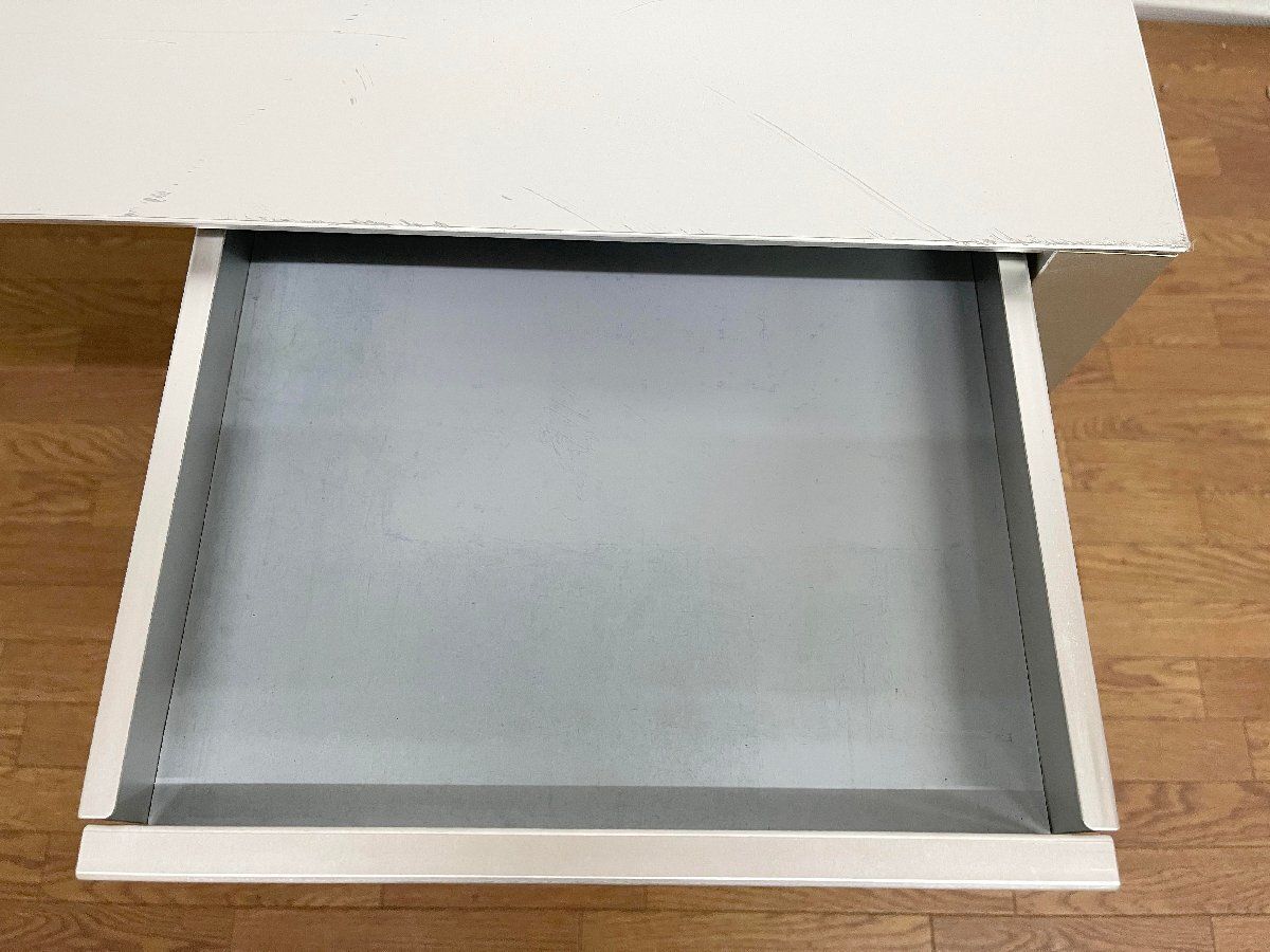 □INTER-DECOR インターデコール カッシーナ AIR FRAME 3005 エアー