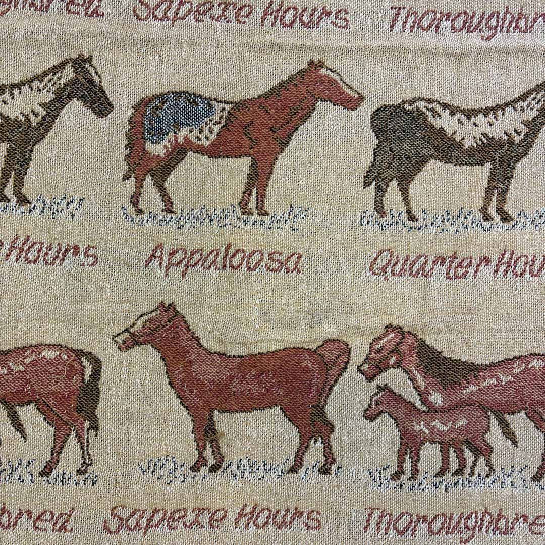 馬に乗る人物の刺繍ラグ　カーペット　ヴィンテージ 馬に乗る人物の刺繍ラグ カーペット ヴィンテージ