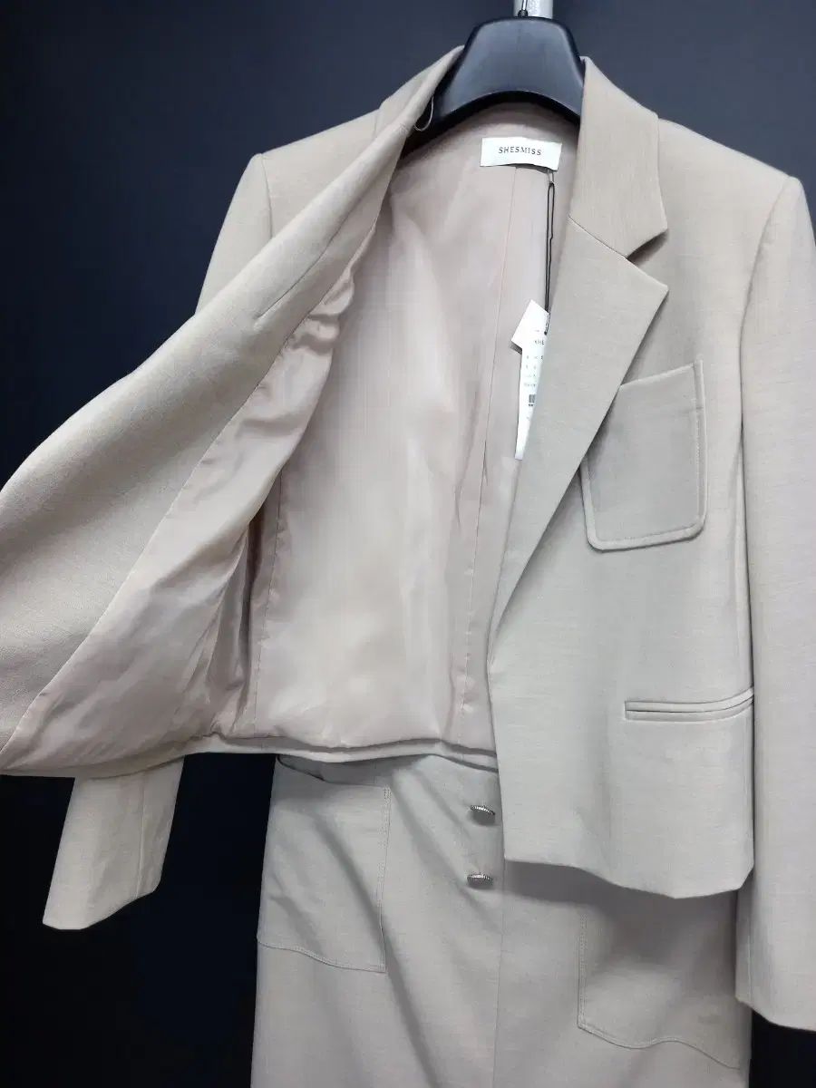 スカート セットアップ