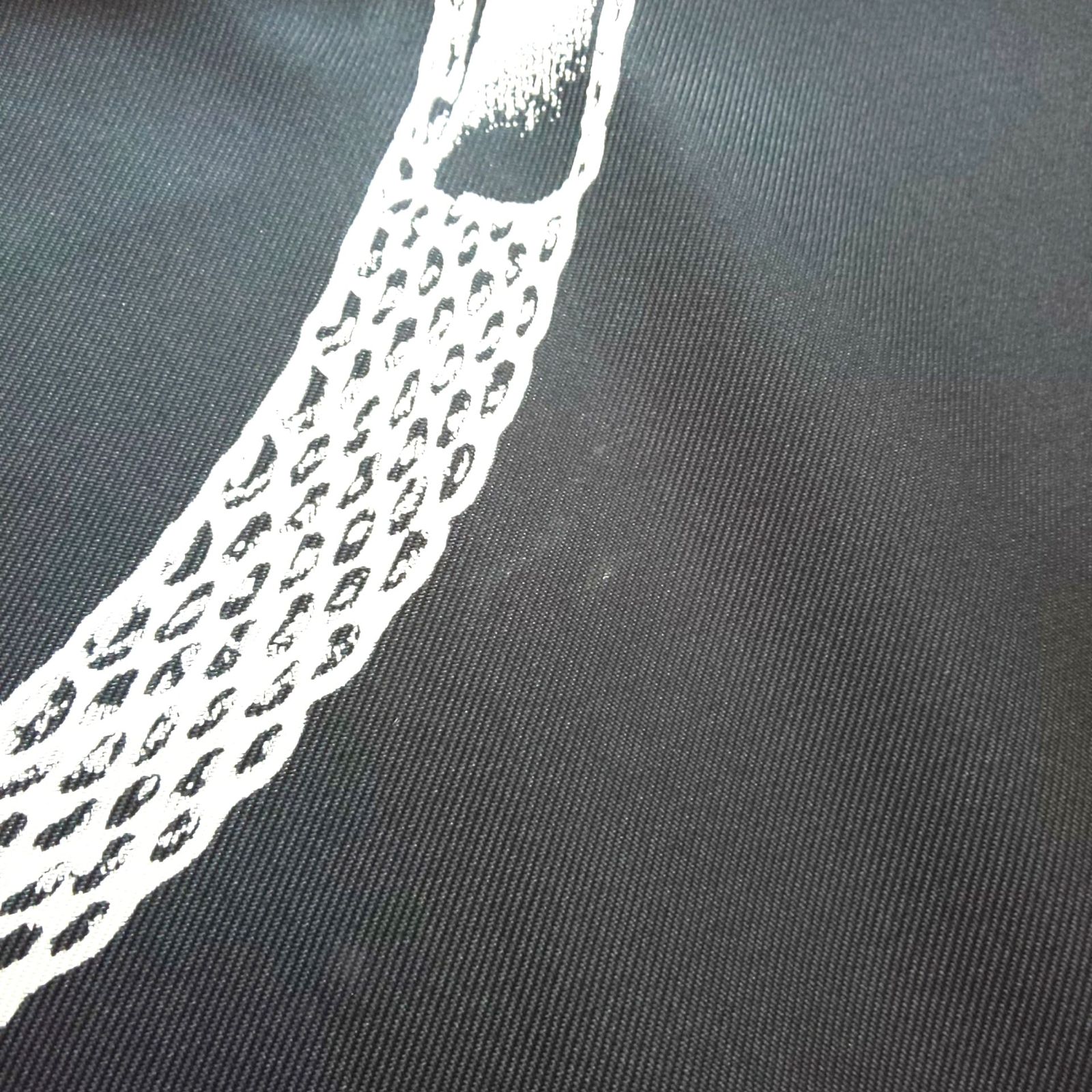 1207D-07 HERMES エルメス スカーフ カレ90 LE TRESOR DE MEDOR