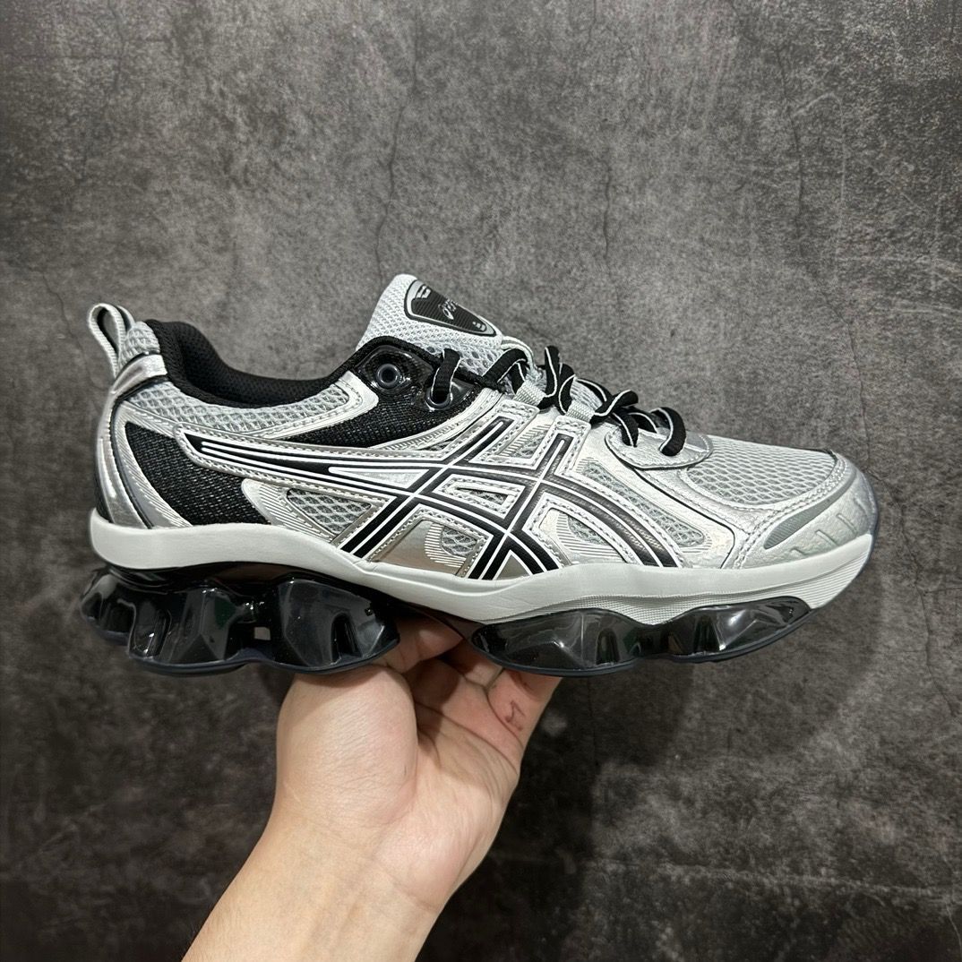 ASICS GEL- QUANTUM KINETIC Mid Grey/Pure Silver  スニーカー