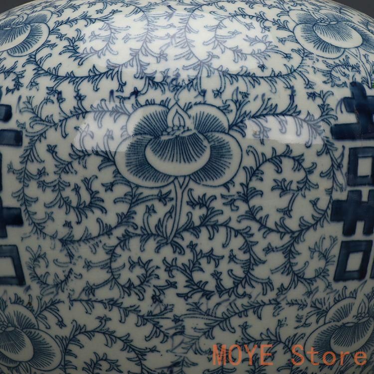青花喜字尖蓋壺 西瓜壺 茶壺 景徳鎮 陶磁器 装飾品 現代工芸品 美術品 置物 青花喜字尖蓋壺 西瓜壺 茶壺 景徳鎮 陶磁器 装飾品 現代工芸品 美術品