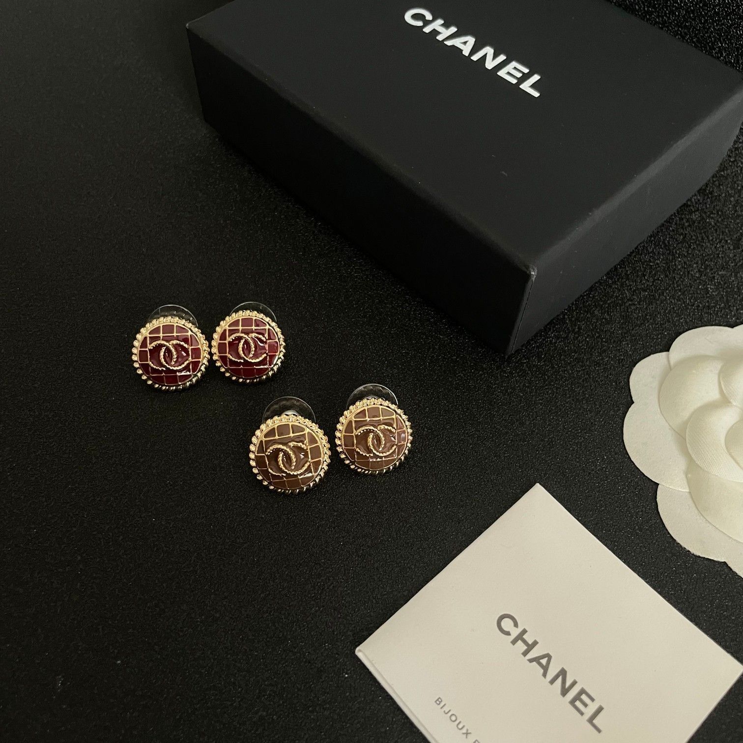 今日特価】CHANEL ヴィンテージ イヤリング-MM輸入 - メルカリ