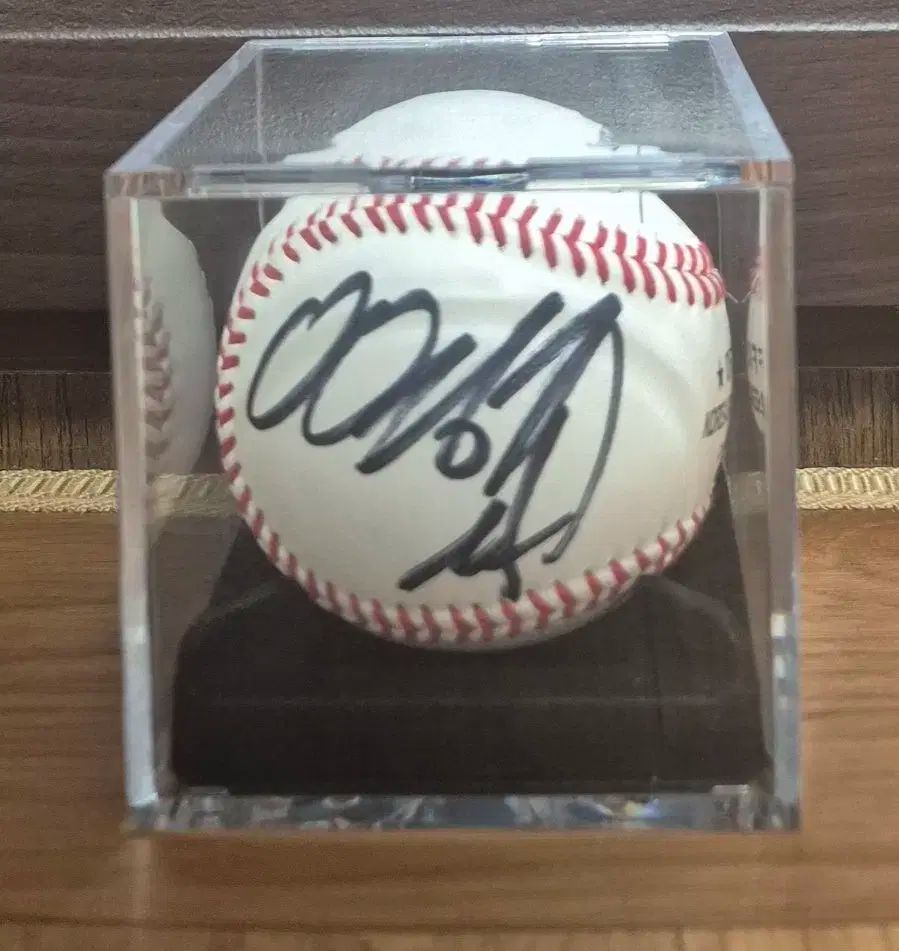 李大浩イデホ直筆サインボール