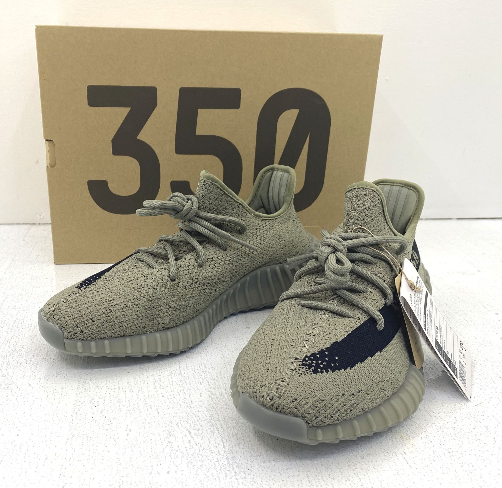 盛岡80-0069】adidas ｱﾃﾞｨﾀﾞｽ YEEZY Boost ｲｰｼﾞｰ ﾌﾞｰｽﾄ 350V2 