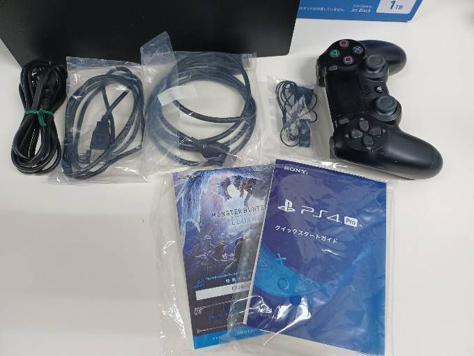 美品】PlayStation4 Pro/CUHJ-10032/モンスターハンターワールド 