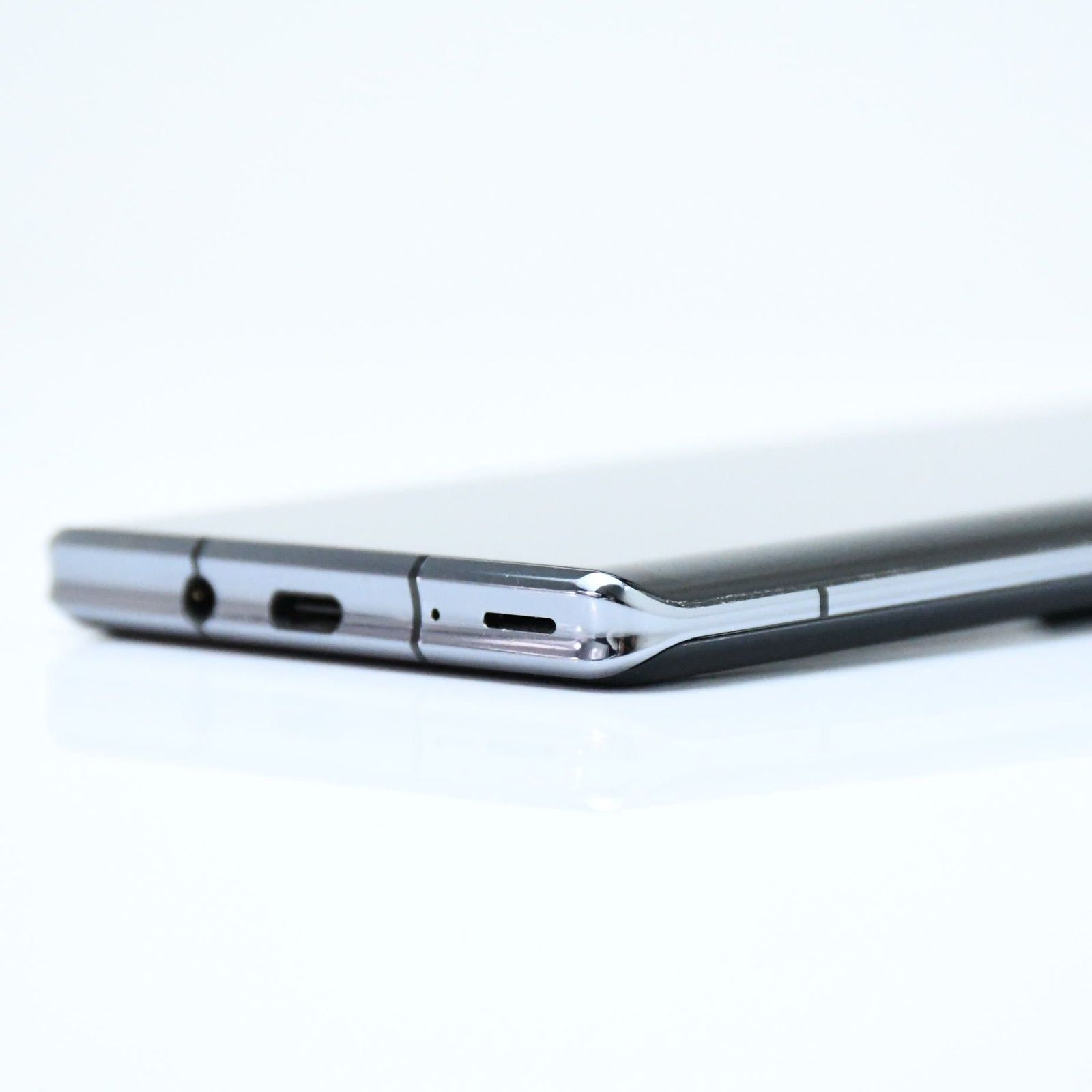 極上美品＊電池良好】 SIMフリー docomo AQUOS R6 SH-51B