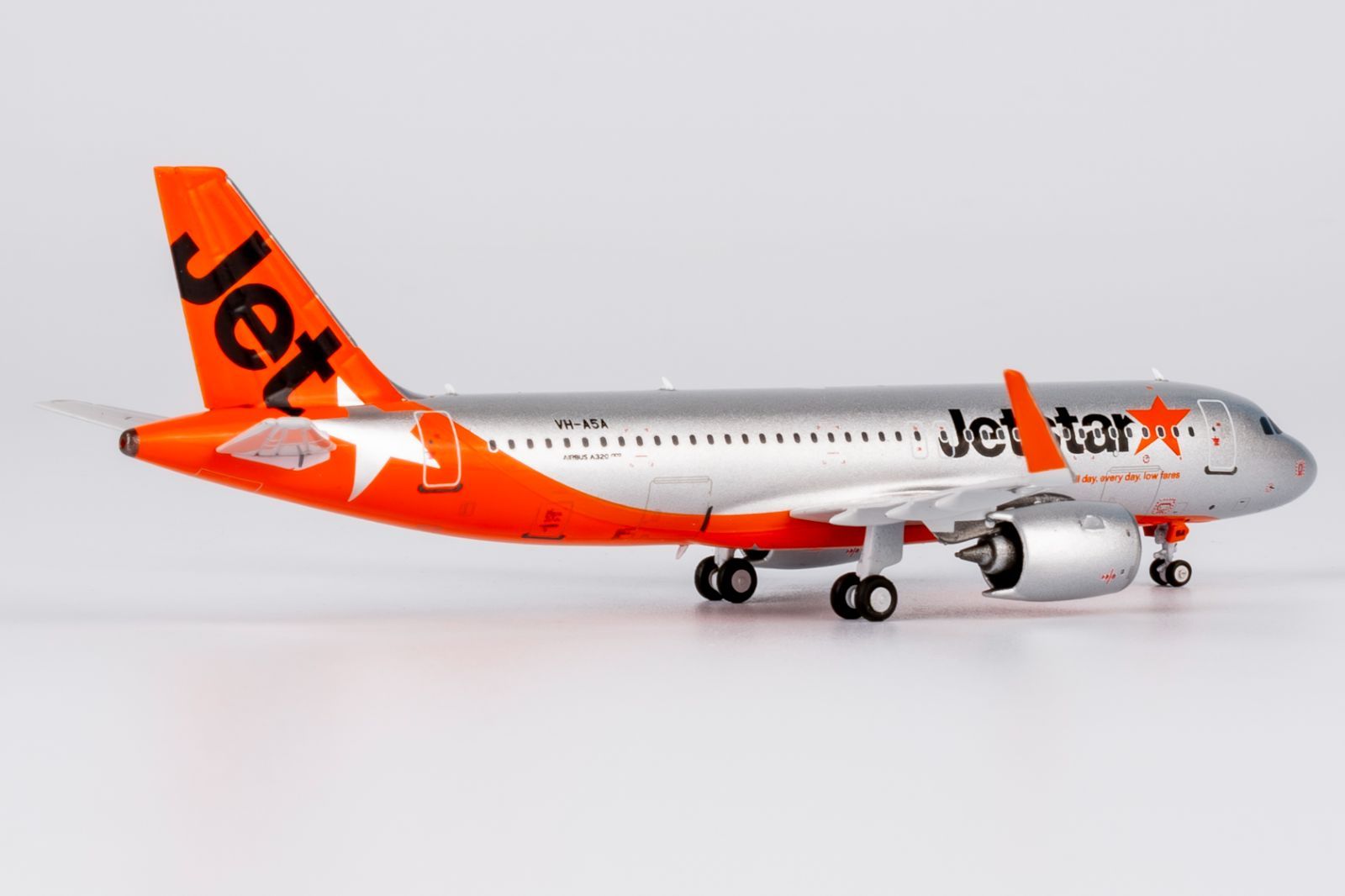 ジェットスター航空 A320neo VH-A5A 1/400 NGmodel ジェットスター航空 A320neo VH-A5A 1/400 15059 - メルカリ