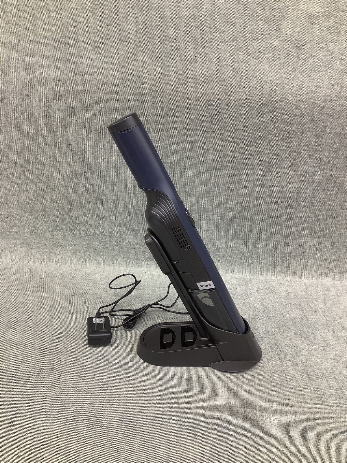 AU YG25100902 ≪中古品≫ shark EVOPOWER 充電式ハンディクリーナー