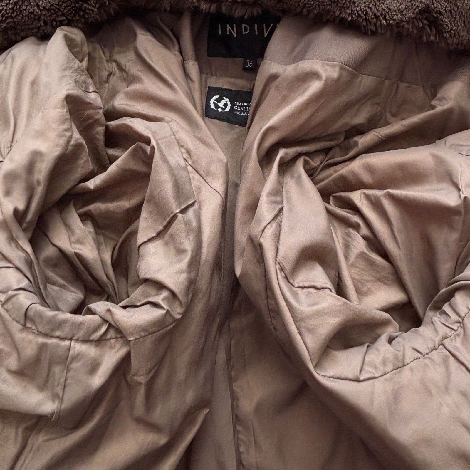 2023AW 美品INDIVI フーデッドファーダウンコート ブルーフォックスM 2023AW 美品 INDIVI フーデッドファーダウンコート ブルー