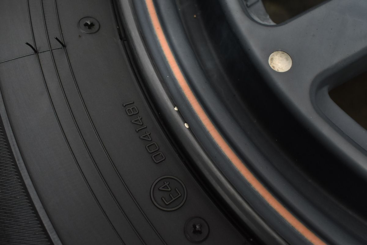 バリ溝 プロポーターX 15in 6J 33 PCD139.7 ヨコハマ ブルーアース VAN RY55 195 80R15 ハイエース レジアスエース キャラバン FFCRYSTALESIA_COM