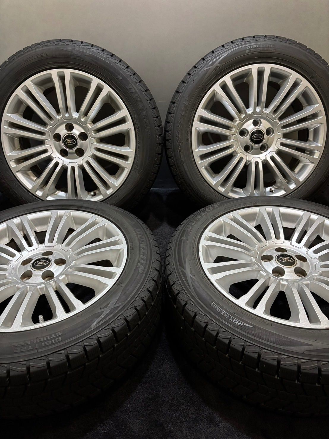 235 55R19 DUNLOP SJ8 23年製 ランドローバー レンジローバー イヴォーク 純正 19インチ 8J 45 108 5H スタッドレス 4本 1-K295