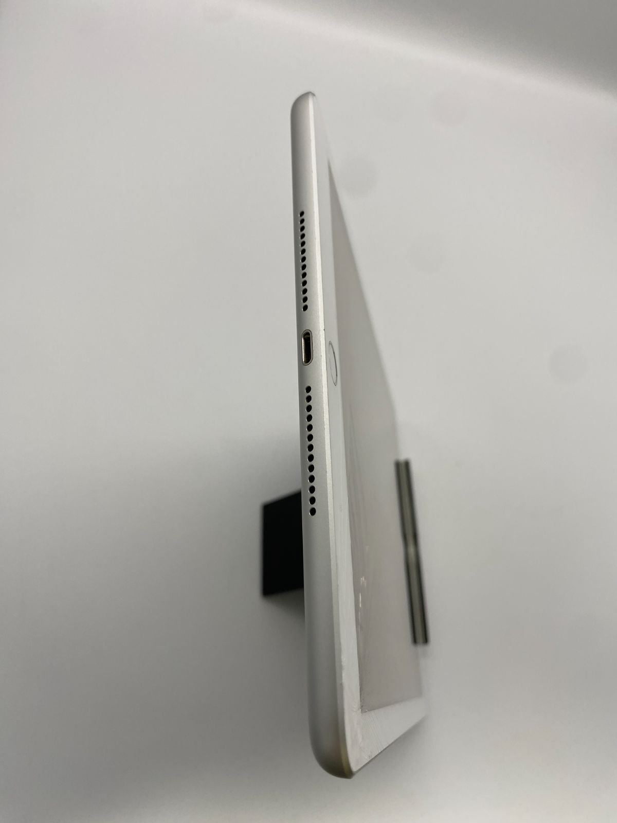 ジャンク品】iPad6 Wi-Fiモデル 32GB シルバー 【公式通販】