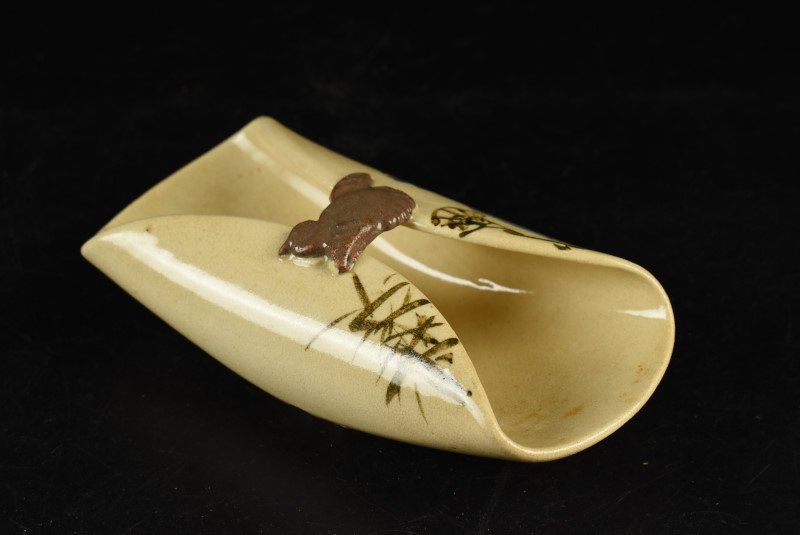 蔵A3522 錦光山 粟田焼 折鶴鳥文 箸置 おしぼり置 二客